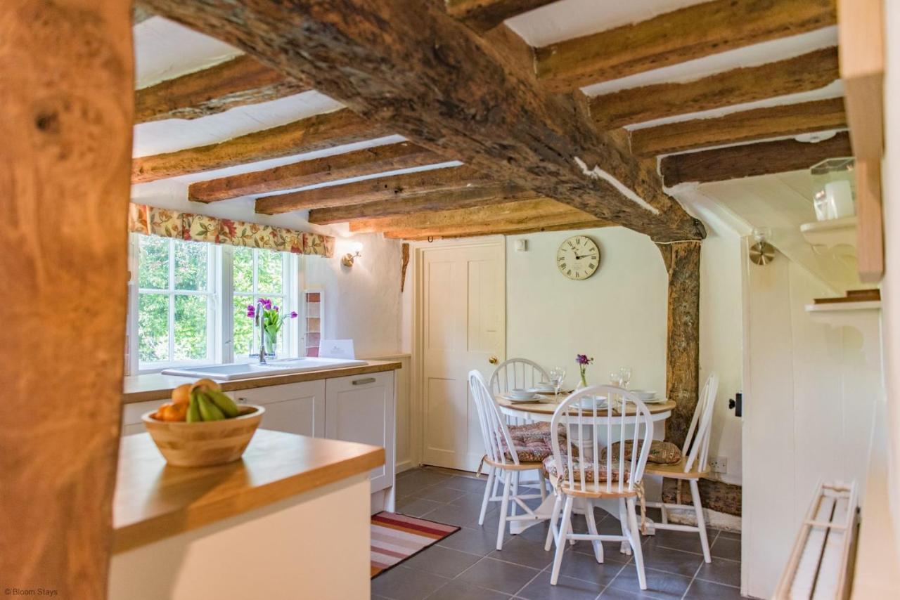 Walnut Tree Cottage By Bloom Stays フェイバーシャム エクステリア 写真